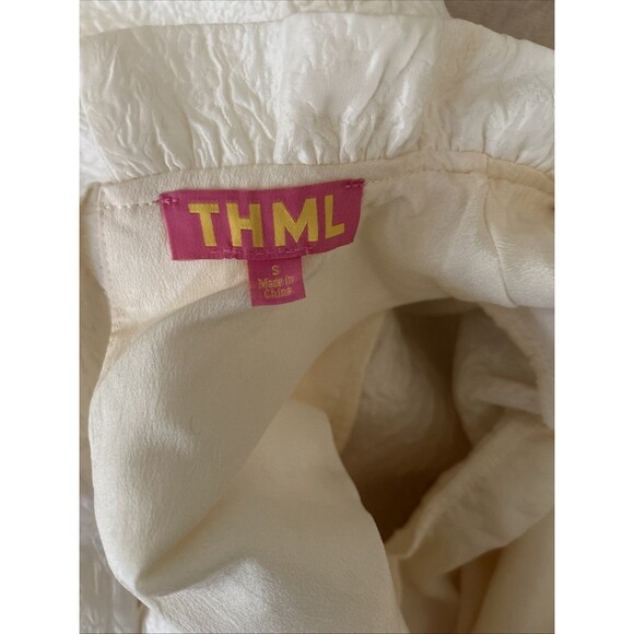 Women’s THML Off White Textured Dress With High, Ruffled Neckline Sz Small - Picture 5 of 6